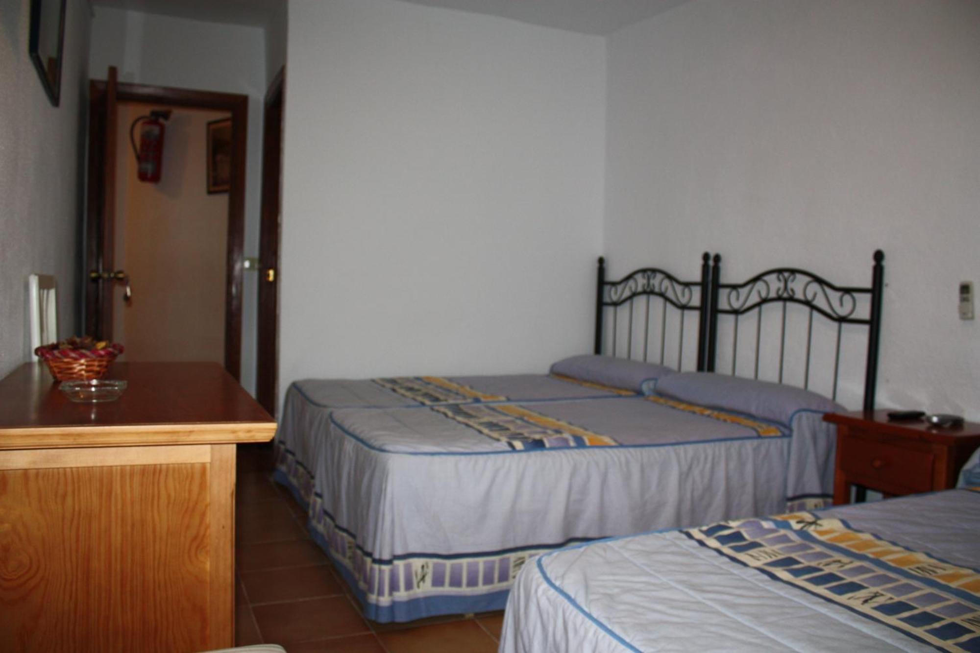 Hostal Tamarindos Matalascañas Extérieur photo